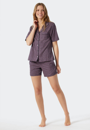 Pigiama corto in raso intrecciato con collo a revers e stampa grafica, viola - selected! premium inspiration